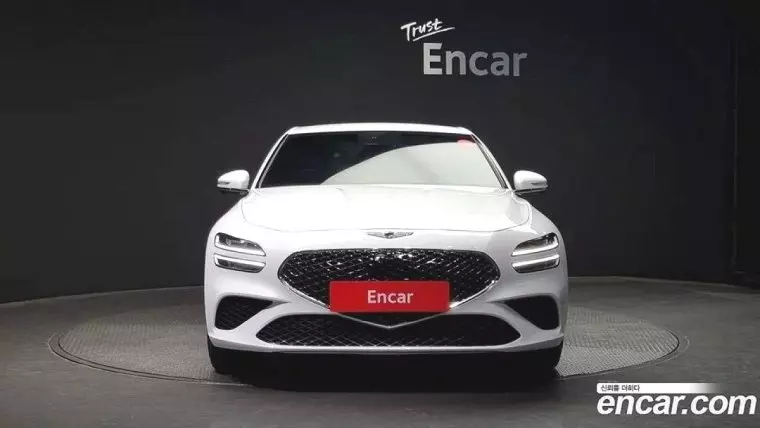 Продается Genesis G70