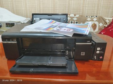 Продам принтер EPSON L800 в отличном состоянии!