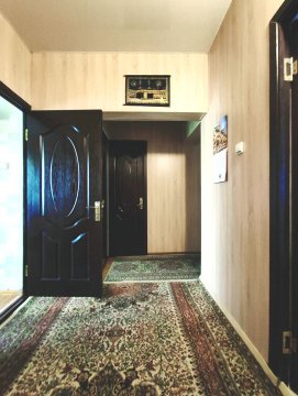 Фархадский Базар, Учтепа-13 "Атлант", Продаётся большая 3-комнатная квартира 91м²