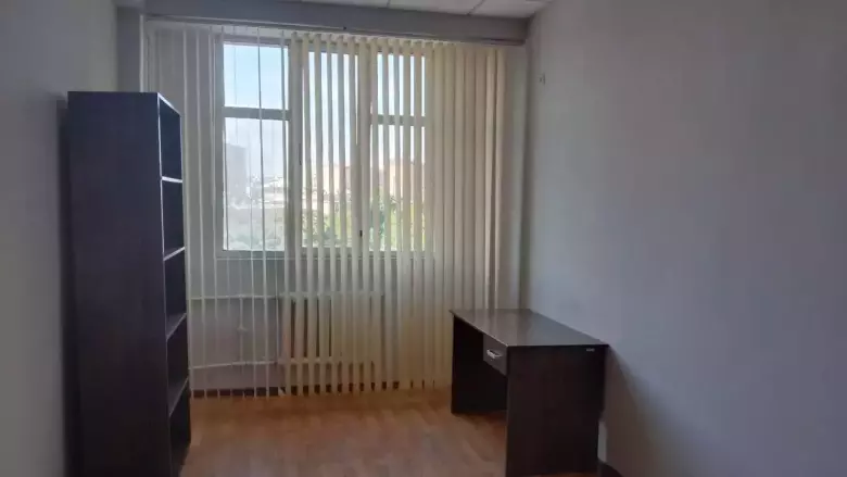 Сдается офис в бизнес центре 72 квадрата