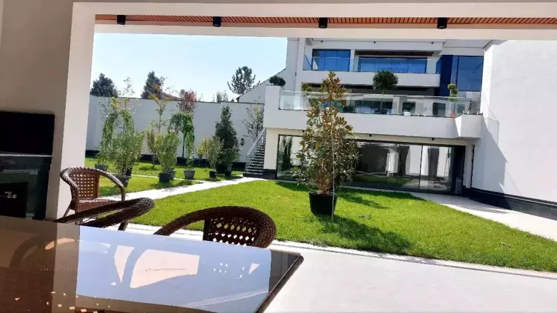 Дом в стиле хай-тек