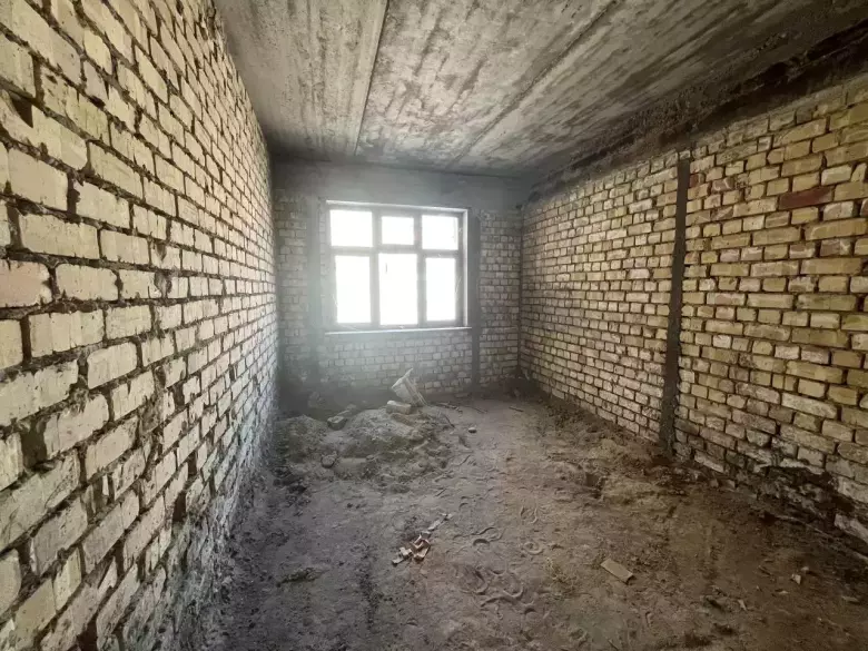 Продается 1 ком коробка Сергели, массив Строитель