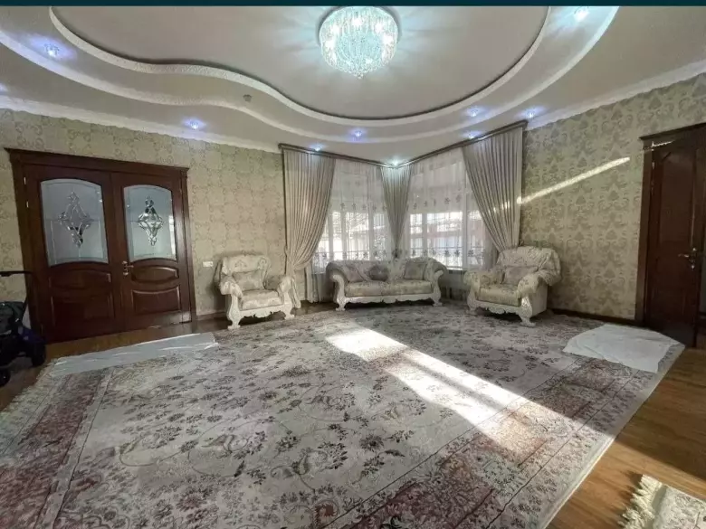 Никитина евродом угловой 3-этажный 6-сотых 6-комнат