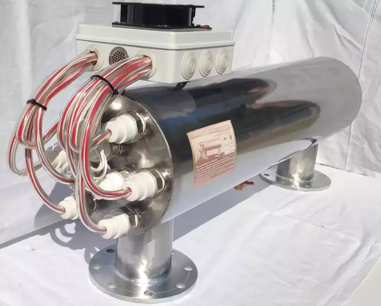 УЛЬТРАФИОЛЕТОВЫЕ ЛАМПЫ (ОБЕЗЗАРАЖИВАНИЕ ВОДЫ) 50 м³/час — 1/2