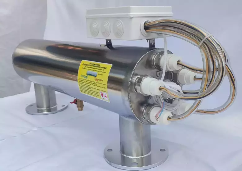 УЛЬТРАФИОЛЕТОВЫЕ ЛАМПЫ (ОБЕЗЗАРАЖИВАНИЕ ВОДЫ) 40 м³/час — 1/3