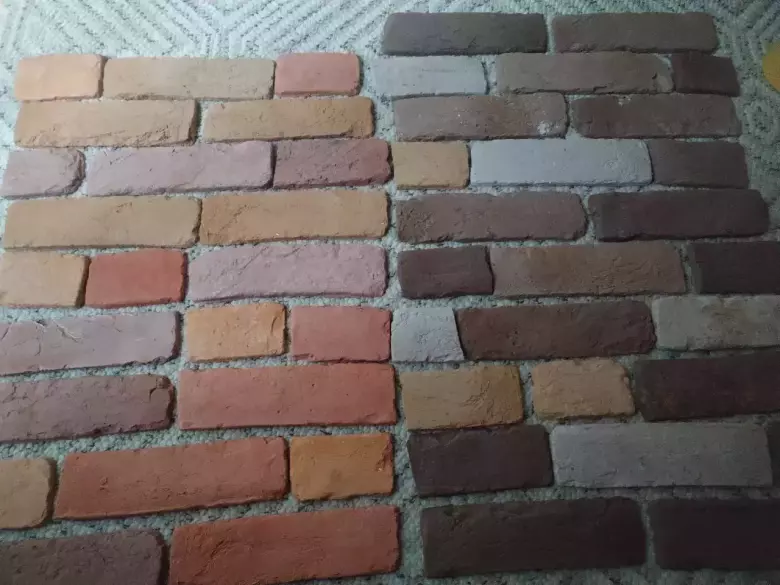Декоративные кирпичи из полипропиленого гипса