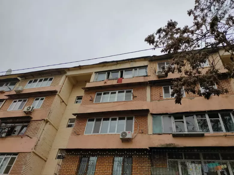 Uchtepa 25 kvvartal 3/5/5 кирпич