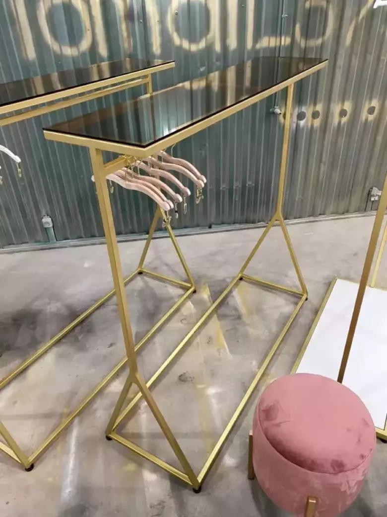 Вешалки торговые, вешалки для одежды продаются