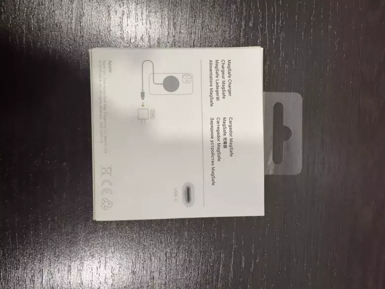 Беспроводное зарядное устройство MagSafe Charger A2140