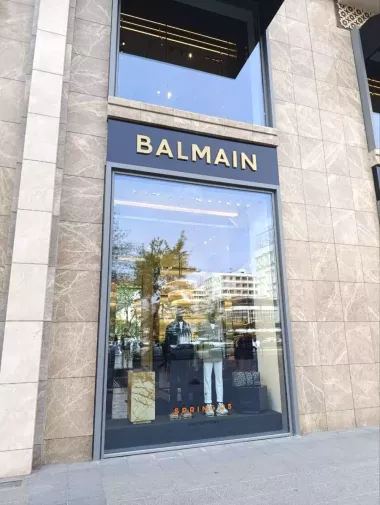 Тонирование зданий солнцезащитной энергосберегающей плёнкой. Tonirovka