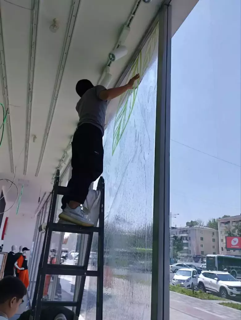 Тонирование зданий солнцезащитной энергосберегающей плёнкой. Tonirovka