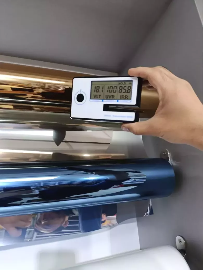 Qora 100% issiq qaytaruvchi tonirovka. Zor Narx. Чёрная 100% тонировка