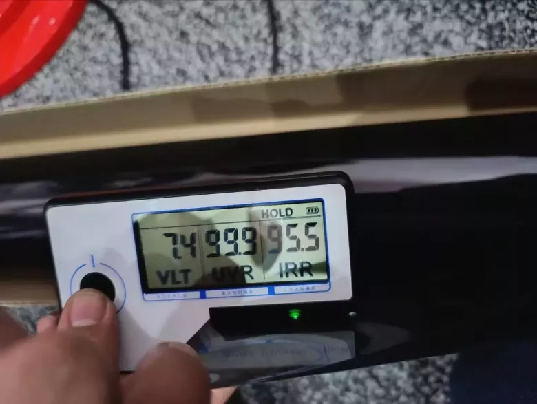 Qora 100% issiq qaytaruvchi tonirovka. Zor Narx. Чёрная 100% тонировка