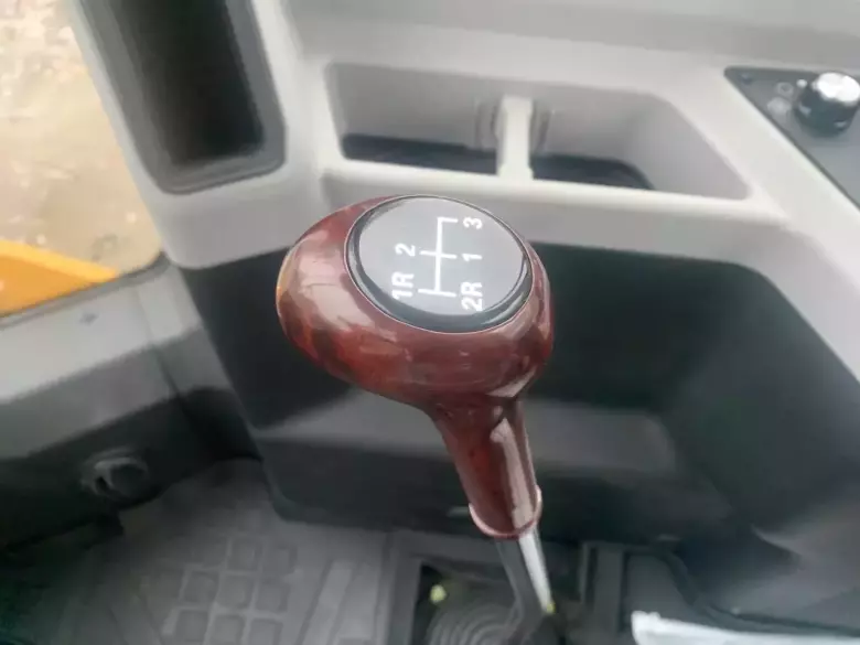 Одновальцовый каток SDLG RS8140H 14 т (Volvo technology)