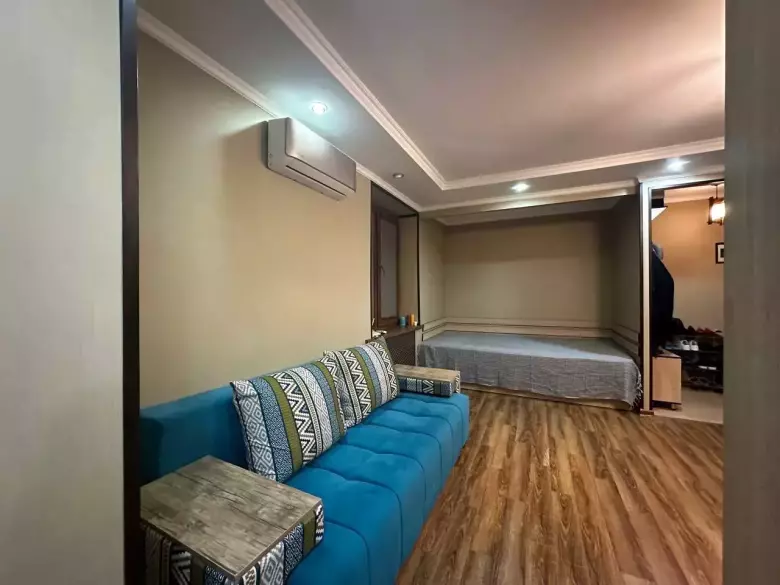 Сдаётся СВОЯ квартира 1/1/5 кирпич.  Метро Космонавтов (МВД РУз Интерпол)