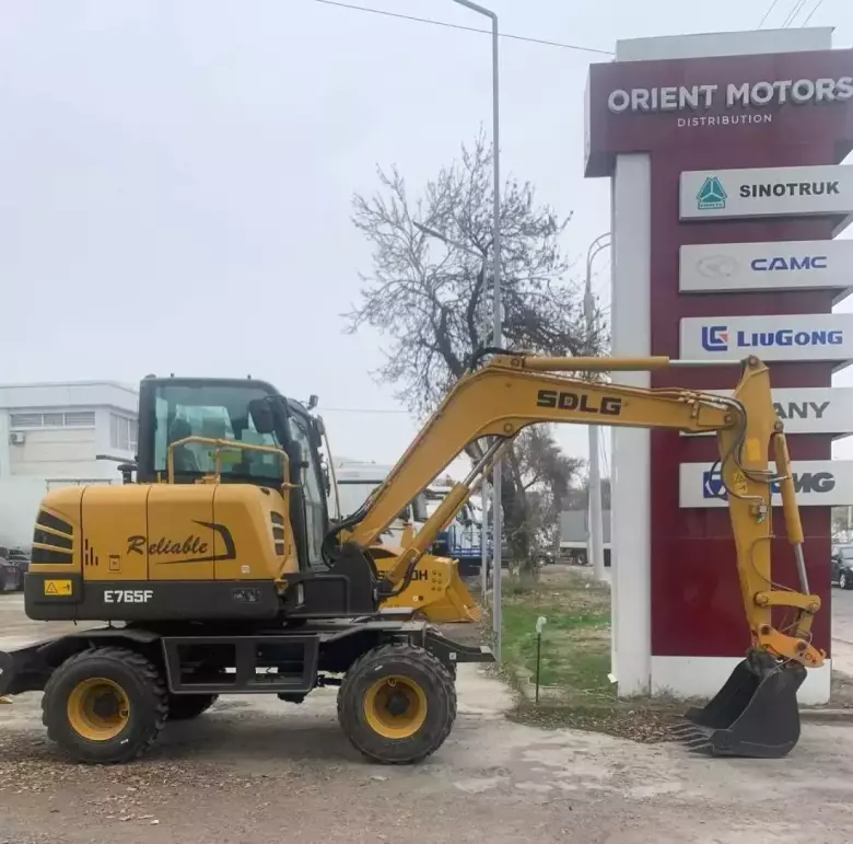 Колесный экскаватор SDLG E765F 0,21 куб.м (Volvo technology)