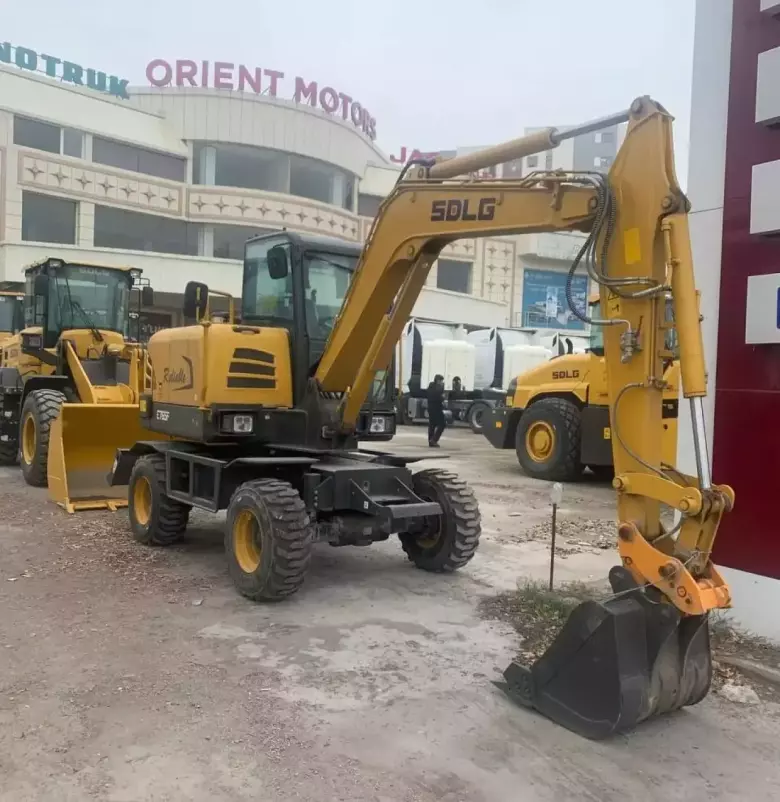 Колесный экскаватор SDLG E765F 0,21 куб.м (Volvo technology)