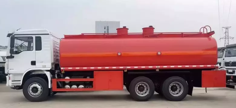 Автотопливозаправщик Shacman L3000 6x4 (240 л.с. 15 куб.м)
