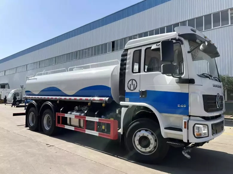 Автоцистерна водовоз поливальная Shacman L3000 6x4 (240 л.с. 15 куб.м)