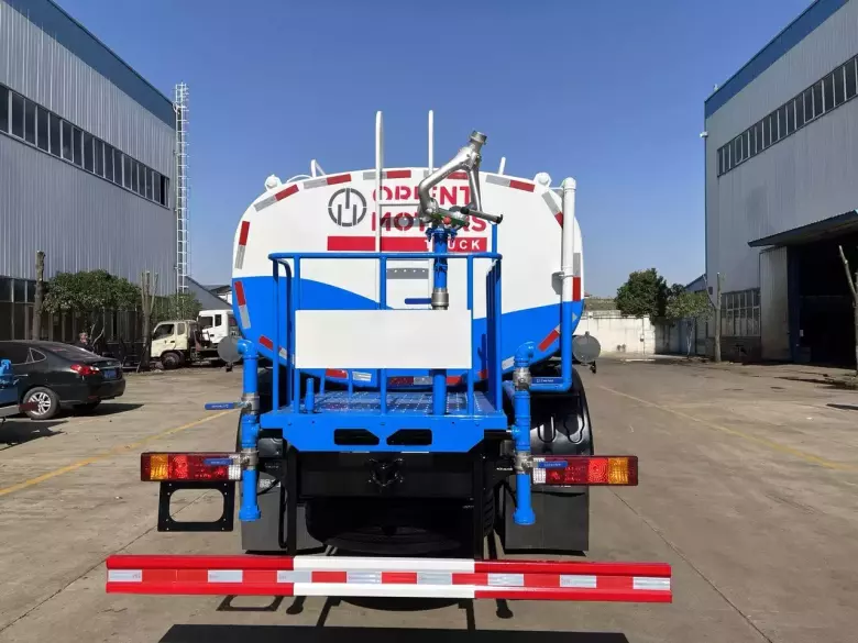 Автоцистерна водовоз поливальная Shacman L3000 6x4 (240 л.с. 15 куб.м)