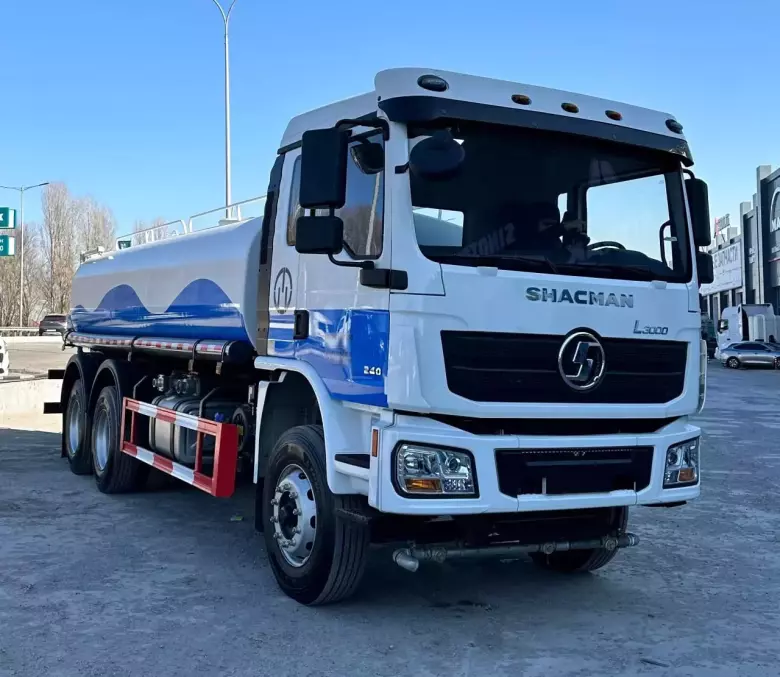 Автоцистерна водовоз поливальная Shacman L3000 6x4 (240 л.с. 15 куб.м)