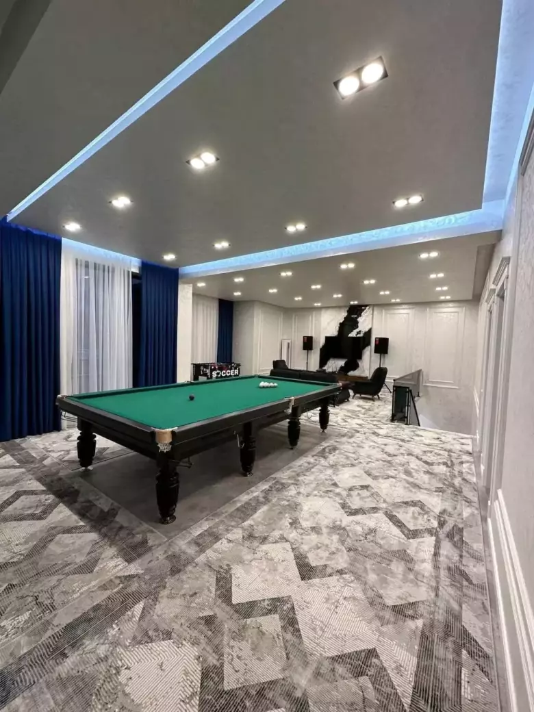 Guliston villa sotiladi
