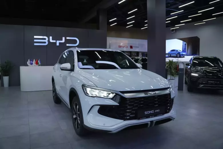 BYD Song Pro DM-i Champion (71km Flagship)