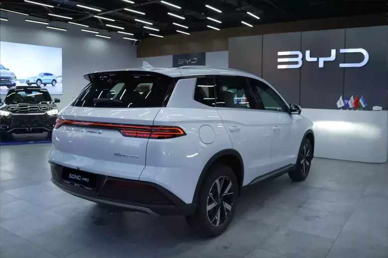 BYD Song Pro DM-i Champion (71km Flagship)