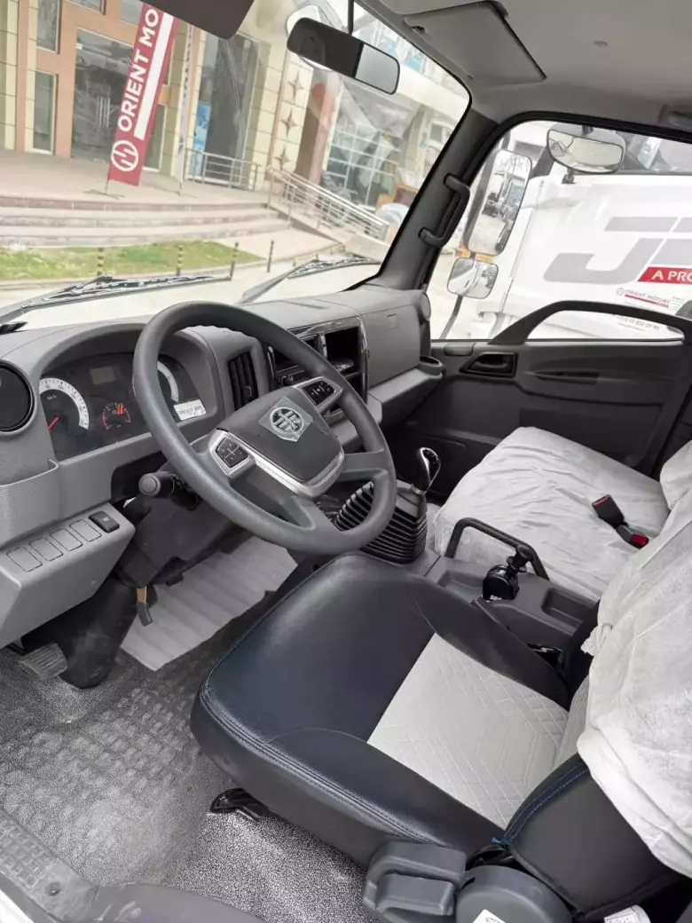 Промтоварный автофургон FAW Tiger-V 4x2 (130 л.с. 21 куб.м)