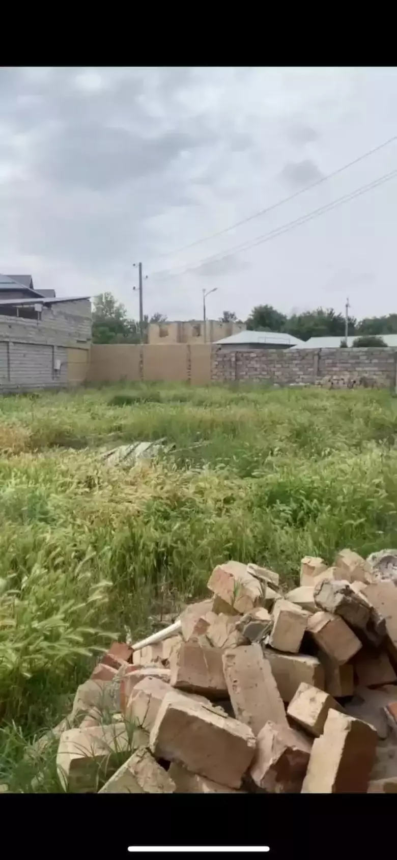 Продам землю 6соток Селекция Кибрай вдоль речки Бозсу фасад=40м кадастр