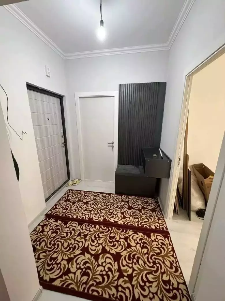 Chirchiq shaxri 2mk Yangi uzbekiston 9 qavatli uyni 6 qavatida 3 honali