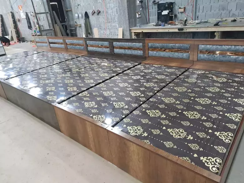RoyalFrame mebellari