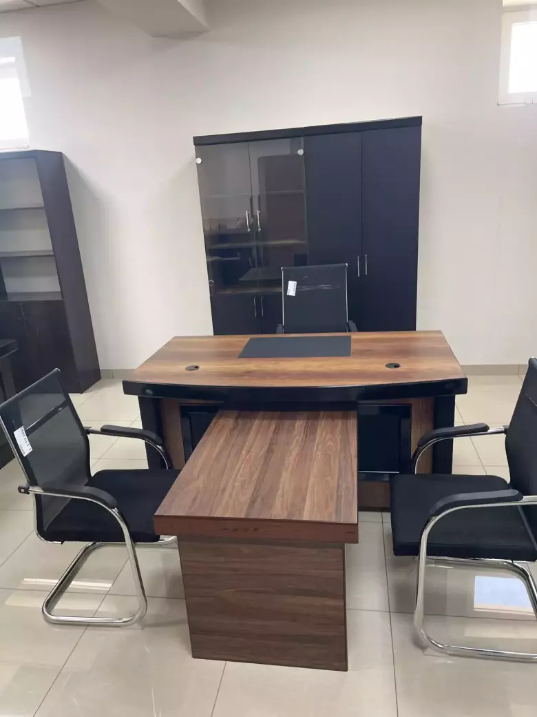 grand plazadan siz uchun ofis mebelar