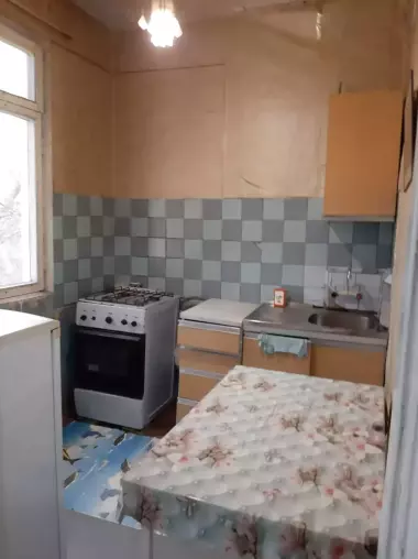1 комнатная , зато СВОЯ