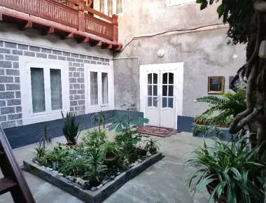 Продаётся Дом, Алмазарский район, Карасарай, 28-школа, ТРЦ Ривъера, 4-комнаты