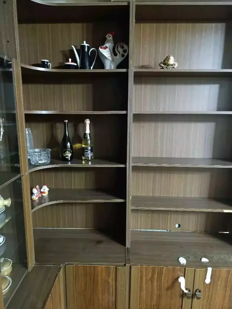 срочно продается красивая гостиная мебель