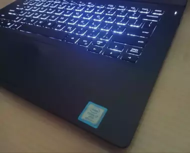 DELL Latitude 7400 14" IPS FullHD/ CORE i7-8665U/ 8GB DDR4/ 256GB NVMe