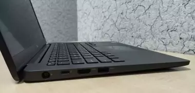 DELL Latitude 7400 14" IPS FullHD/ CORE i7-8665U/ 8GB DDR4/ 256GB NVMe