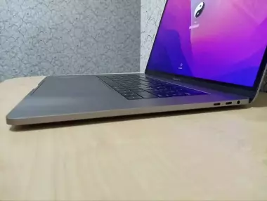 MacBook Pro 15 2016/CORE i7/ 16GB/ 256GB NVMe/Radeon Pro 450 2GB GDDR5