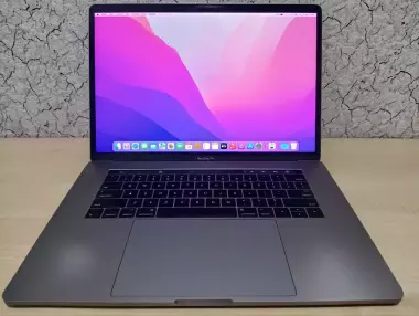 MacBook Pro 15 2016/CORE i7/ 16GB/ 256GB NVMe/Radeon Pro 450 2GB GDDR5