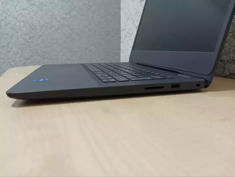 DELL Vostro 3400 14" HD/CORE™ i5-1135G7/8GB DDR4/1TB HDD/Intel Iris Xe
