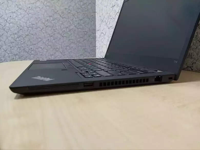 ThinkPad T14 14" IPS FHD/CORE i7-10510U/16GB DDR4/512GB NVMe/Подсветка