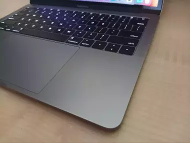 MacBook Pro Late 2016 13,3" Retina/Intel CORE™ i5/8GB/256GB/Intel Iris