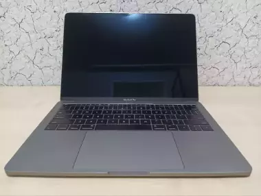 MacBook Pro Late 2016 13,3" Retina/Intel CORE™ i5/8GB/256GB/Intel Iris