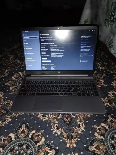 AMD rayzen 3 3250U with Radeon Graphics 2.60 GHz