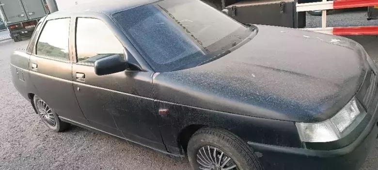 Lada sotiladi