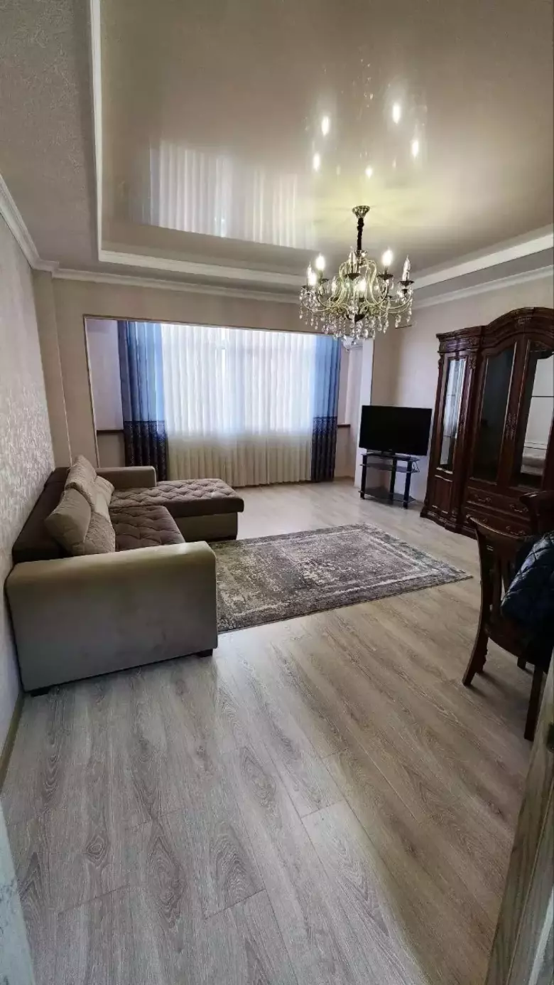 На против Олий Мажлис(Корзинка)