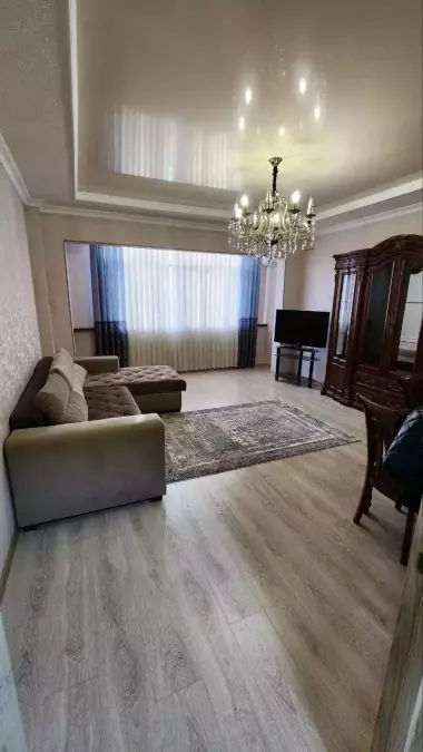 На против Олий Мажлис(Корзинка)