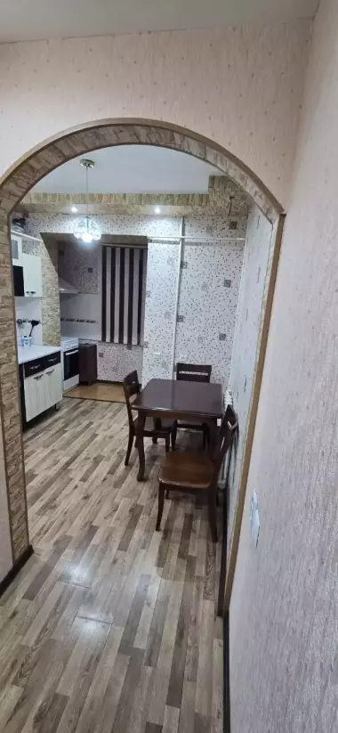 Сдаю квартиру 2/2/4 Ц-15 улАбая метроА.Навои