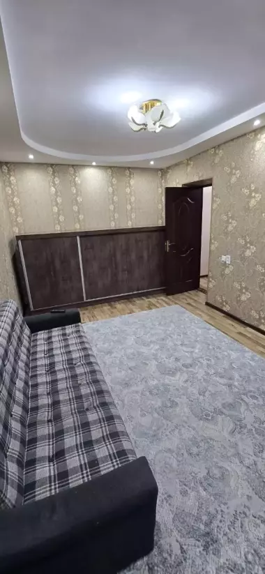 Сдаю квартиру 2/2/4 Ц-15 улАбая метроА.Навои